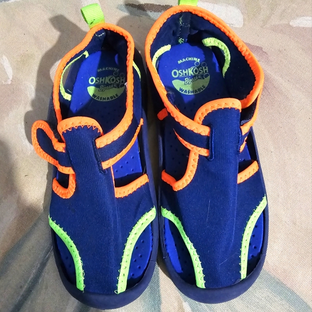 Kids sandals
